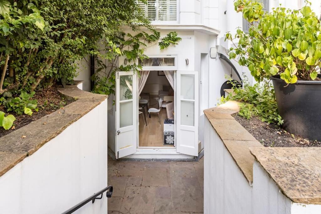 Superior 5* Kensington, London Flat + Free Wi-Fi Londres Exterior foto